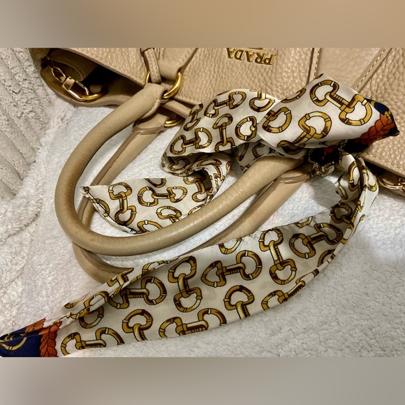 Prada Bags - Picture 9 of 15